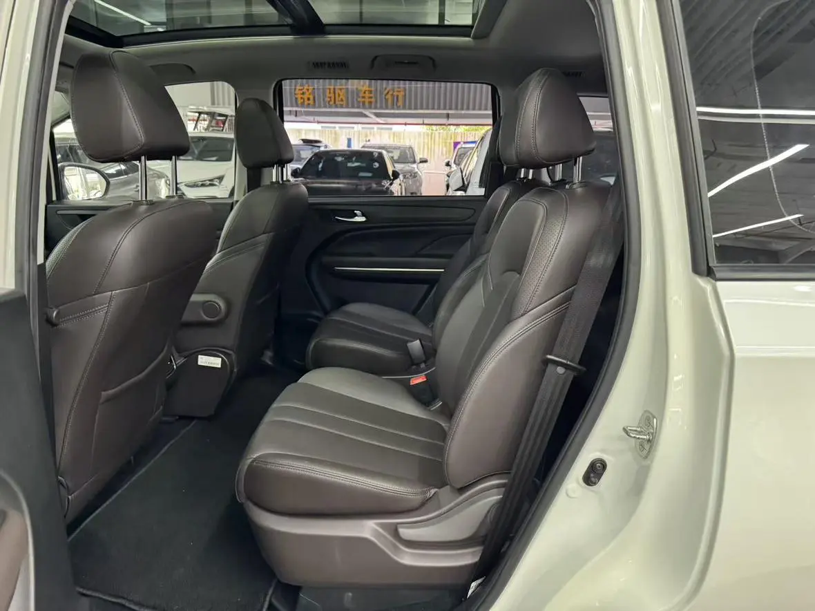 GAC Trumpchi Trumpchi M6 2019 270T Auto Premium Plus 7 seat China VI