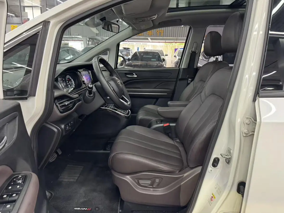 GAC Trumpchi Trumpchi M6 2019 270T Auto Premium Plus 7 seat China VI