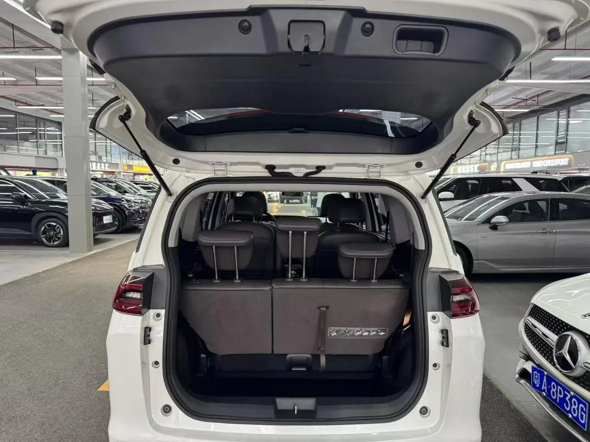 GAC Trumpchi Trumpchi M6 2019 270T Auto Premium Plus 7 seat China VI