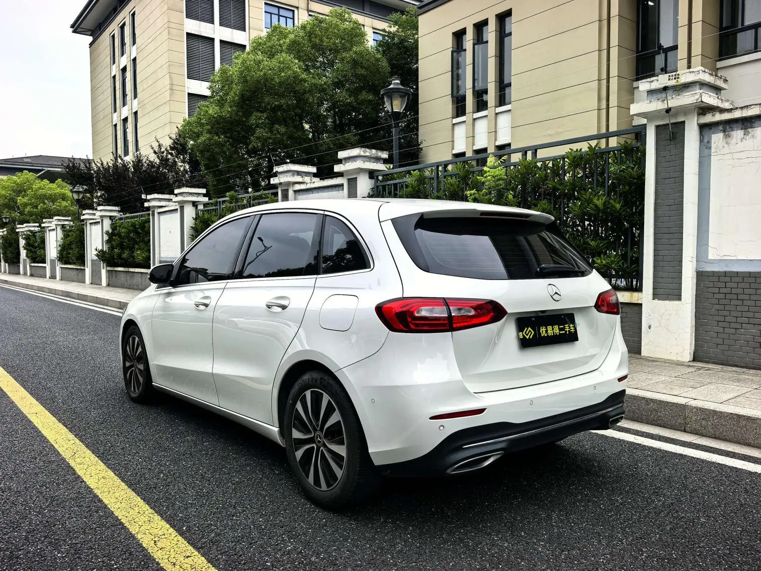 Mercedes-Benz B Class 2022 B 180 Fashion