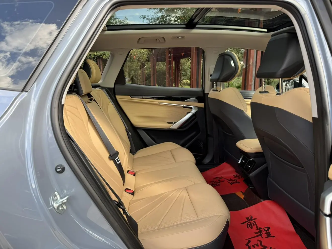 Geely Boyue L 2023 1.5TD DCT Premium
