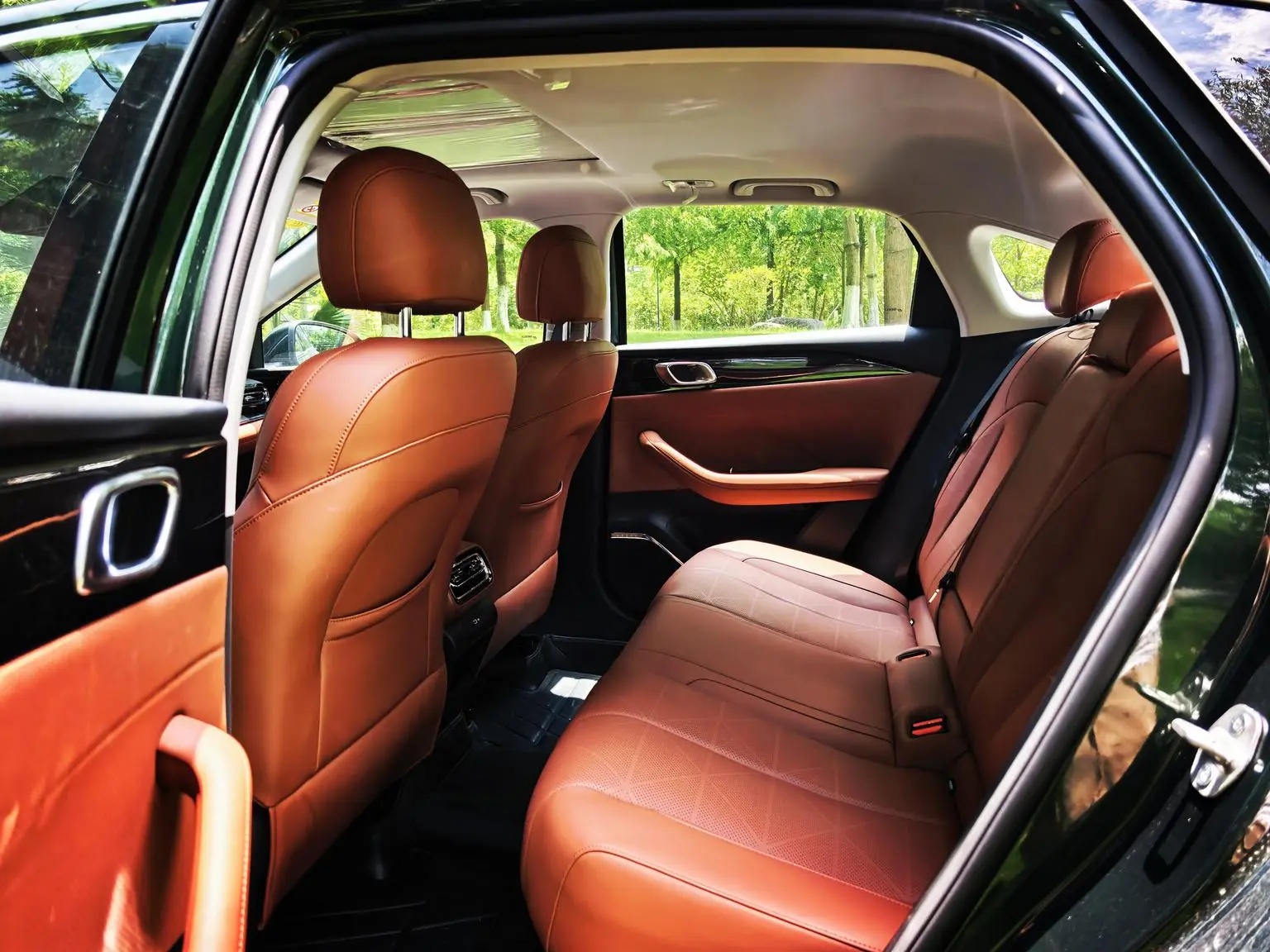 Geely Emgrand 2026 5 1.5T DCT Flagship