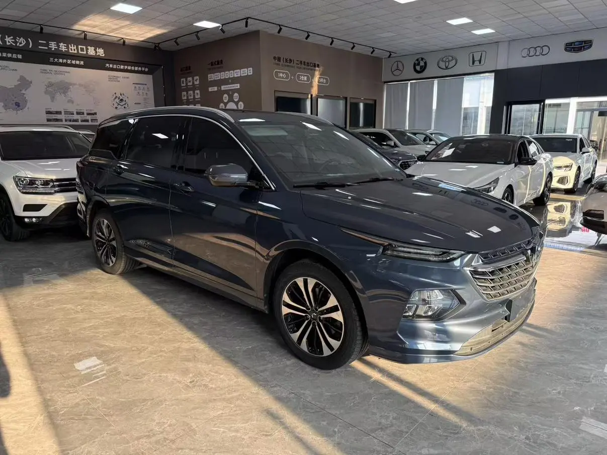 Wuling Victory Victory 2020 1.5T CVT Flagship
