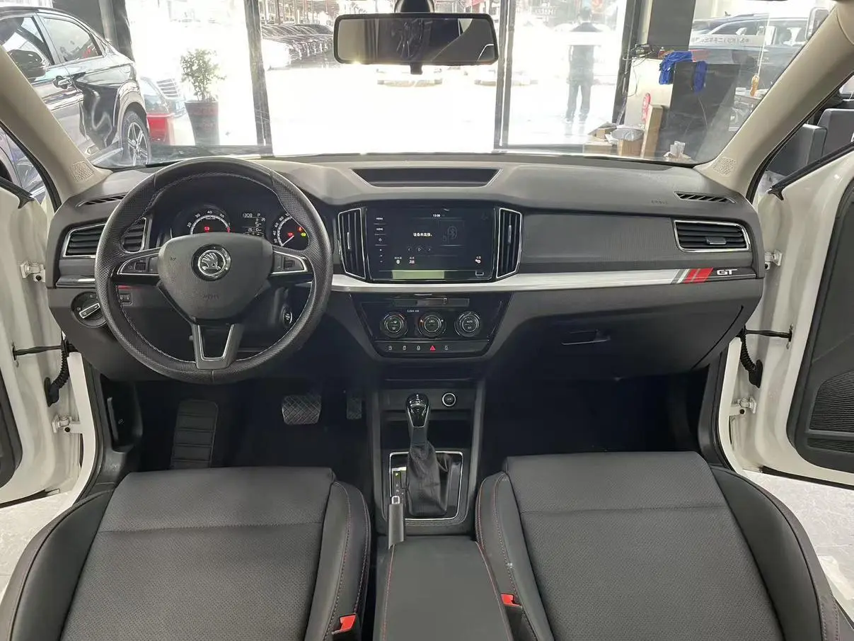 Skoda GT 2021 TSI230 DSG Flagship