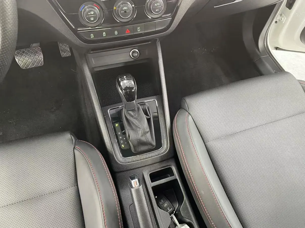 Skoda GT 2021 TSI230 DSG Flagship