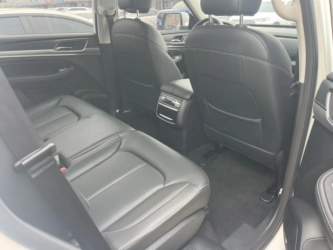 Roewe RX8 2019 30T 2WD Flagship