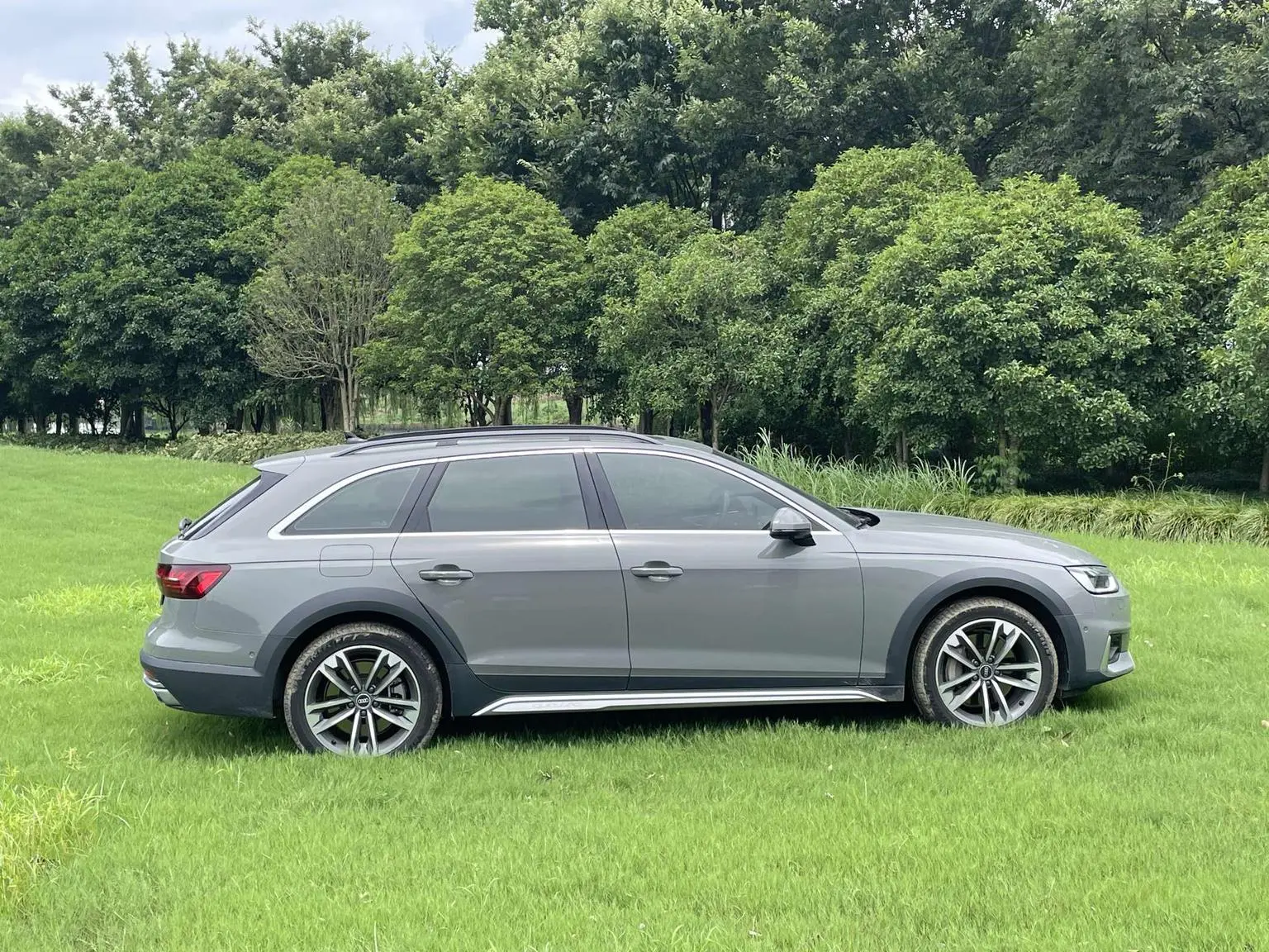 Audi A4( Import ) 2021 allroad quattro