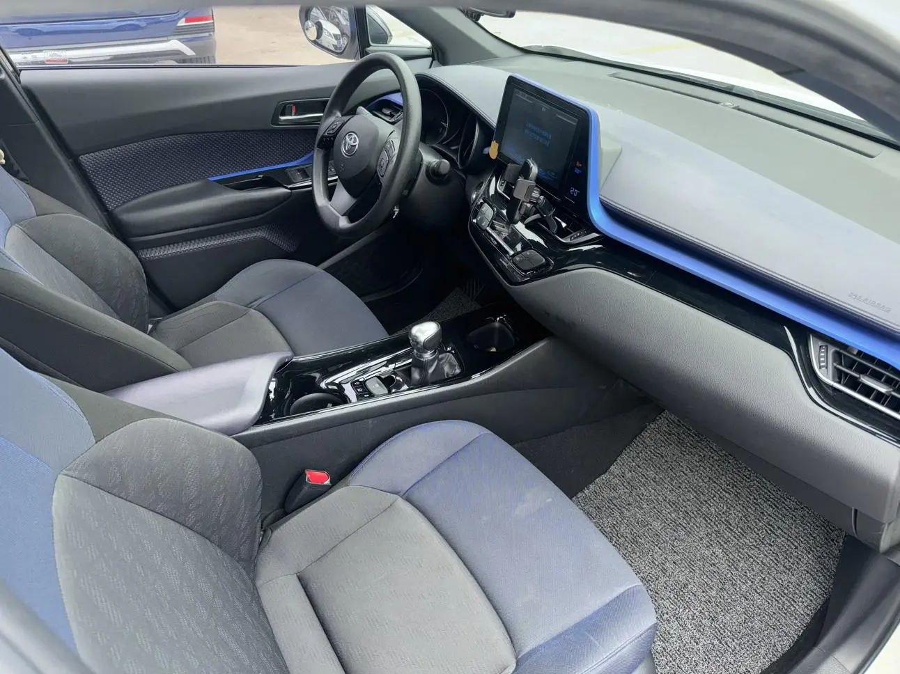 Toyota C-HR 2018 2.0L Sunroof China VI