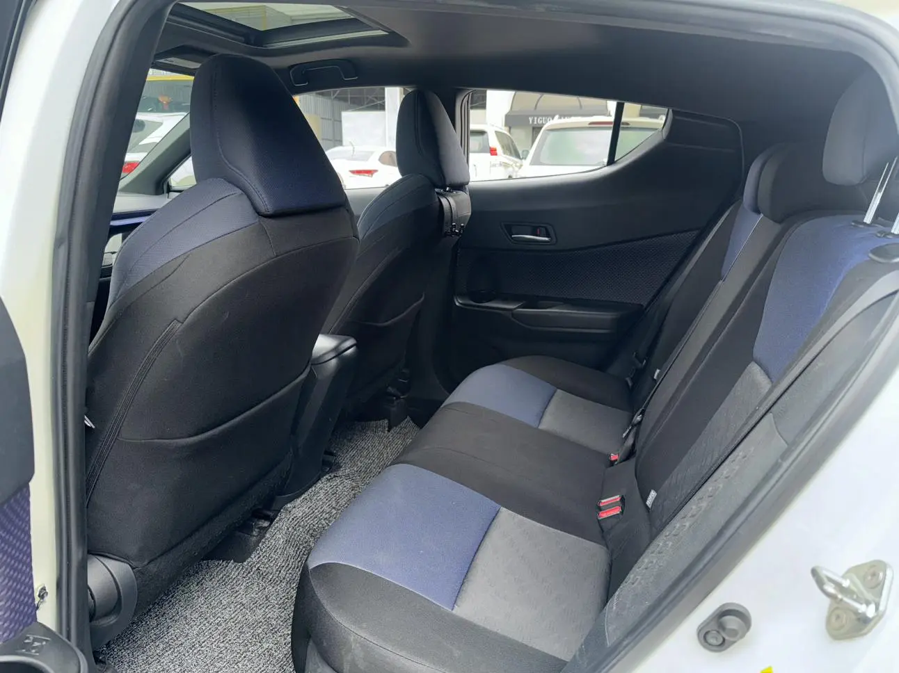 Toyota C-HR 2018 2.0L Sunroof China VI