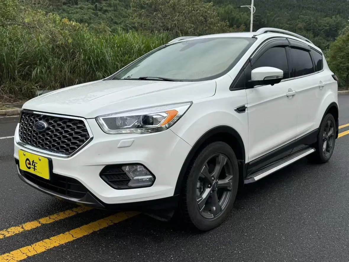 Ford Kuga 2019 EcoBoost 245 4WD China VI