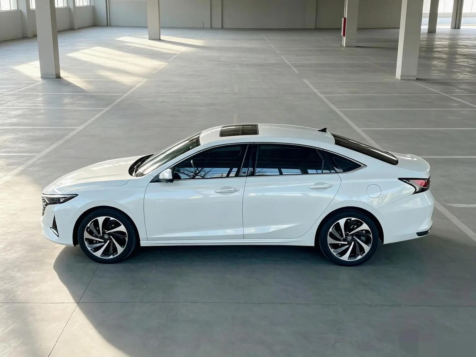 Changan Raeton PLUS 2023 1.5T DCT Luxury