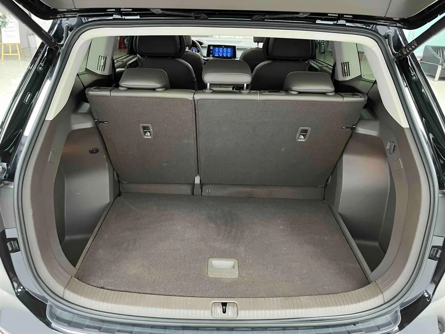 Volkswagen Viloran 2024 380TSI Premium