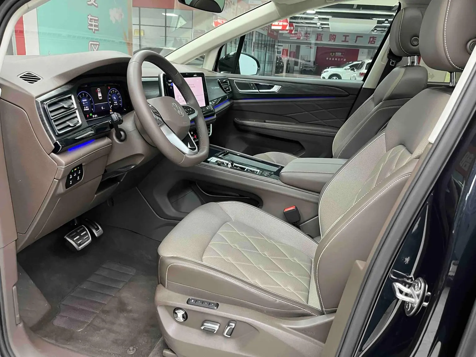 Volkswagen Viloran 2024 380TSI Premium