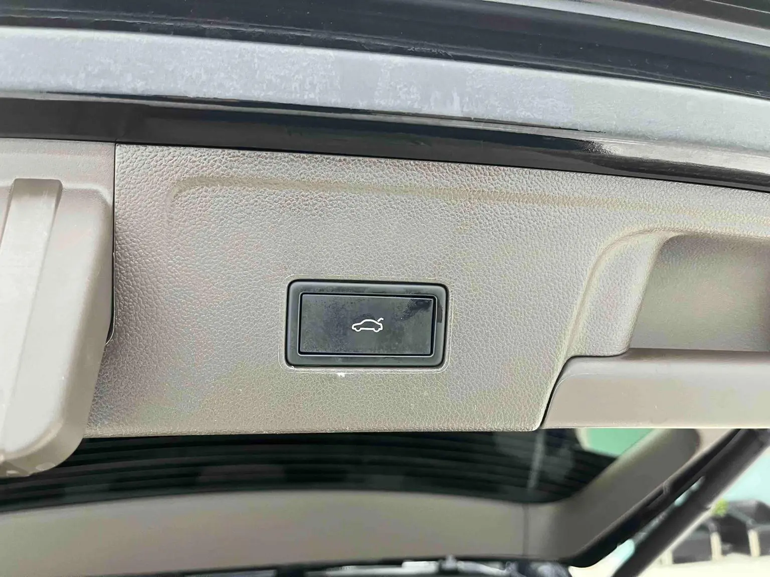 Volkswagen Viloran 2024 380TSI Premium