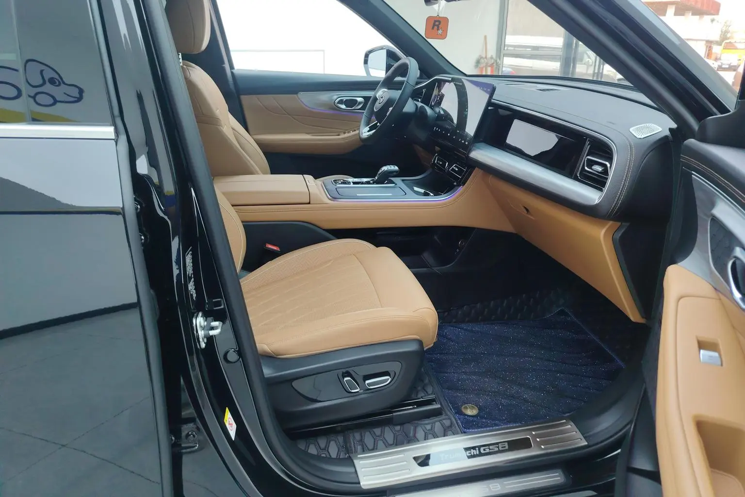 GAC Trumpchi Trumpchi GS8 2025 Series 2.0TGDI 2WD 5 seat Luxury