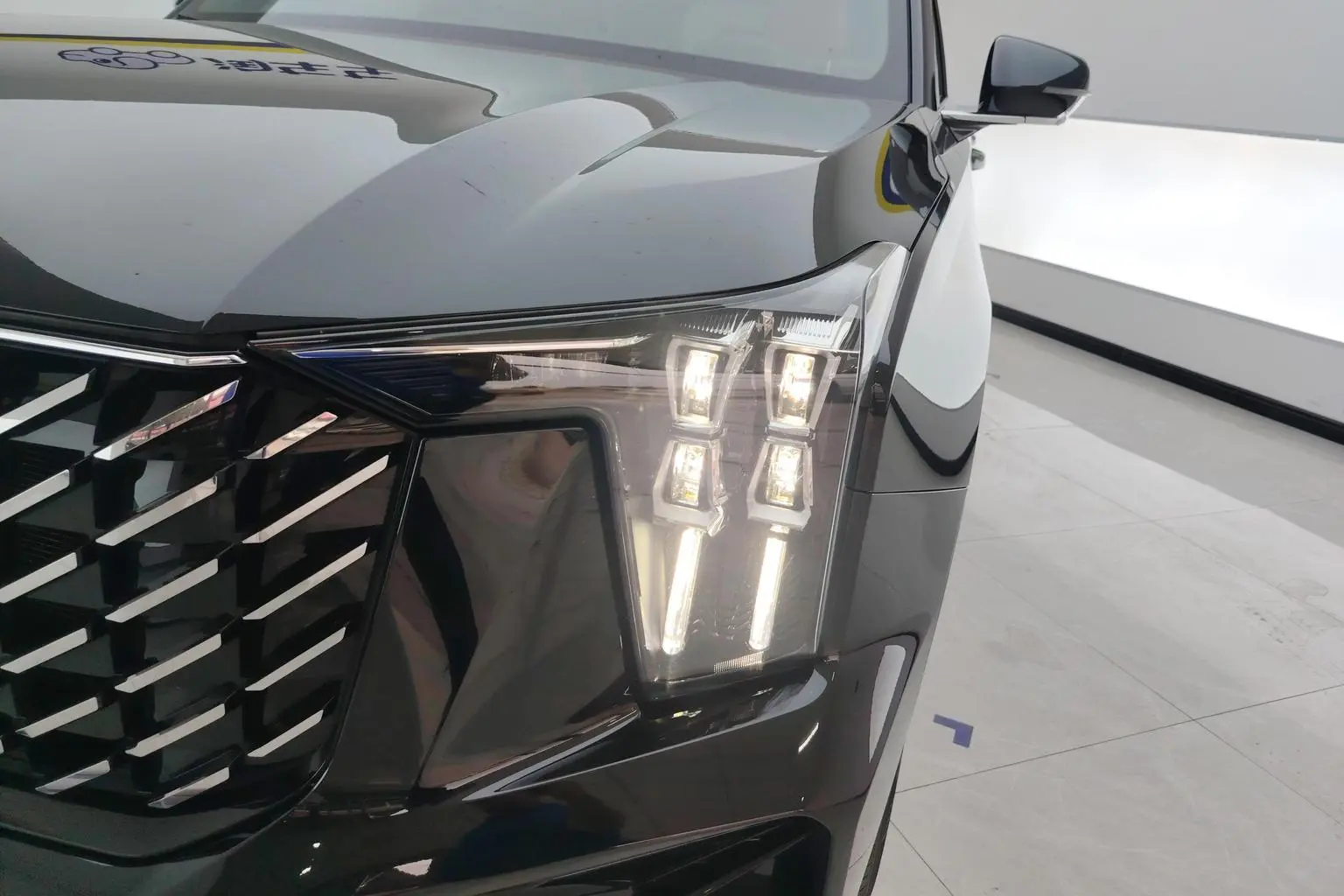 GAC Trumpchi Trumpchi GS8 2025 Series 2.0TGDI 2WD 5 seat Luxury