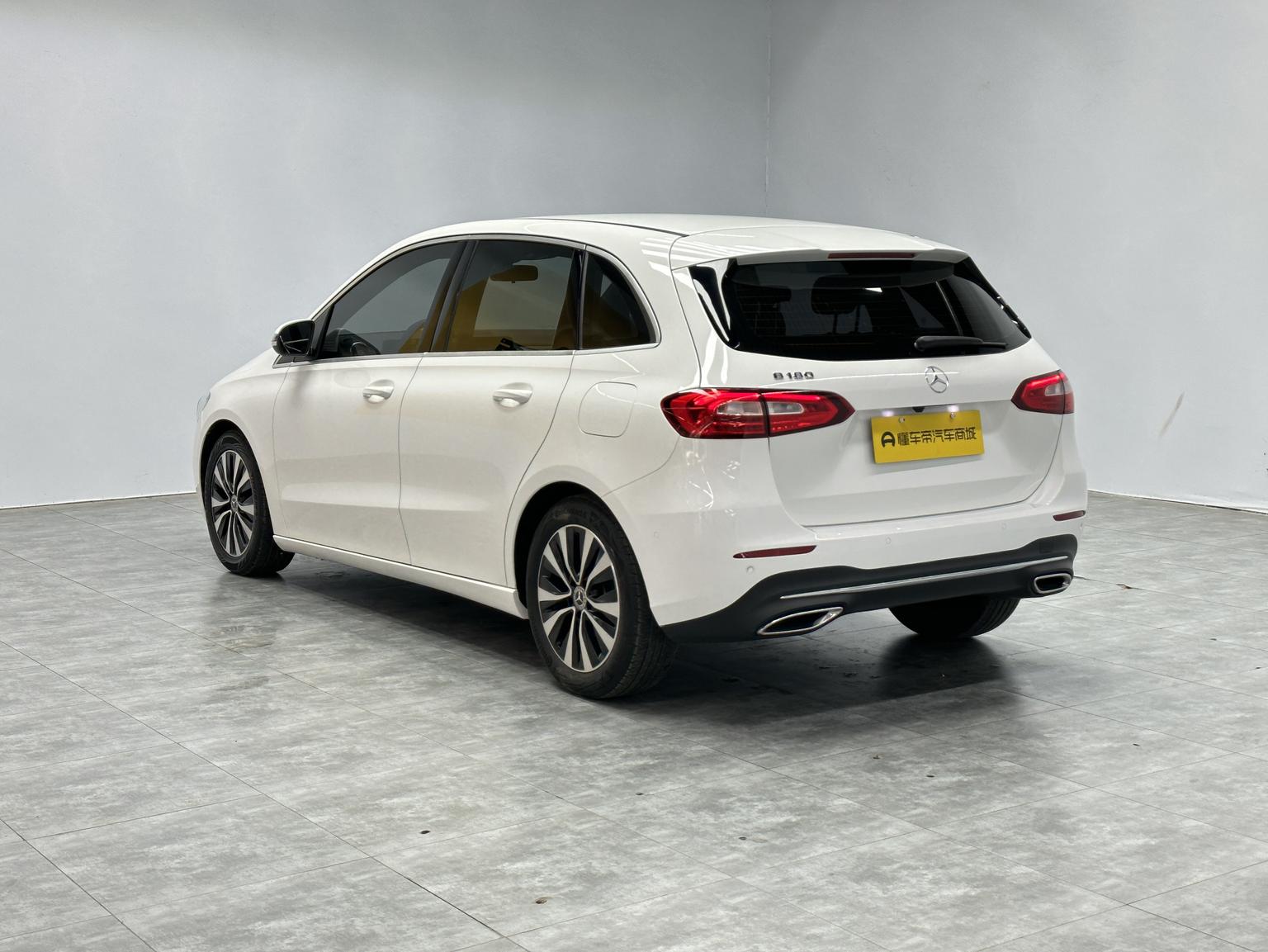 Mercedes-Benz B Class 2021 B 180 Fashion