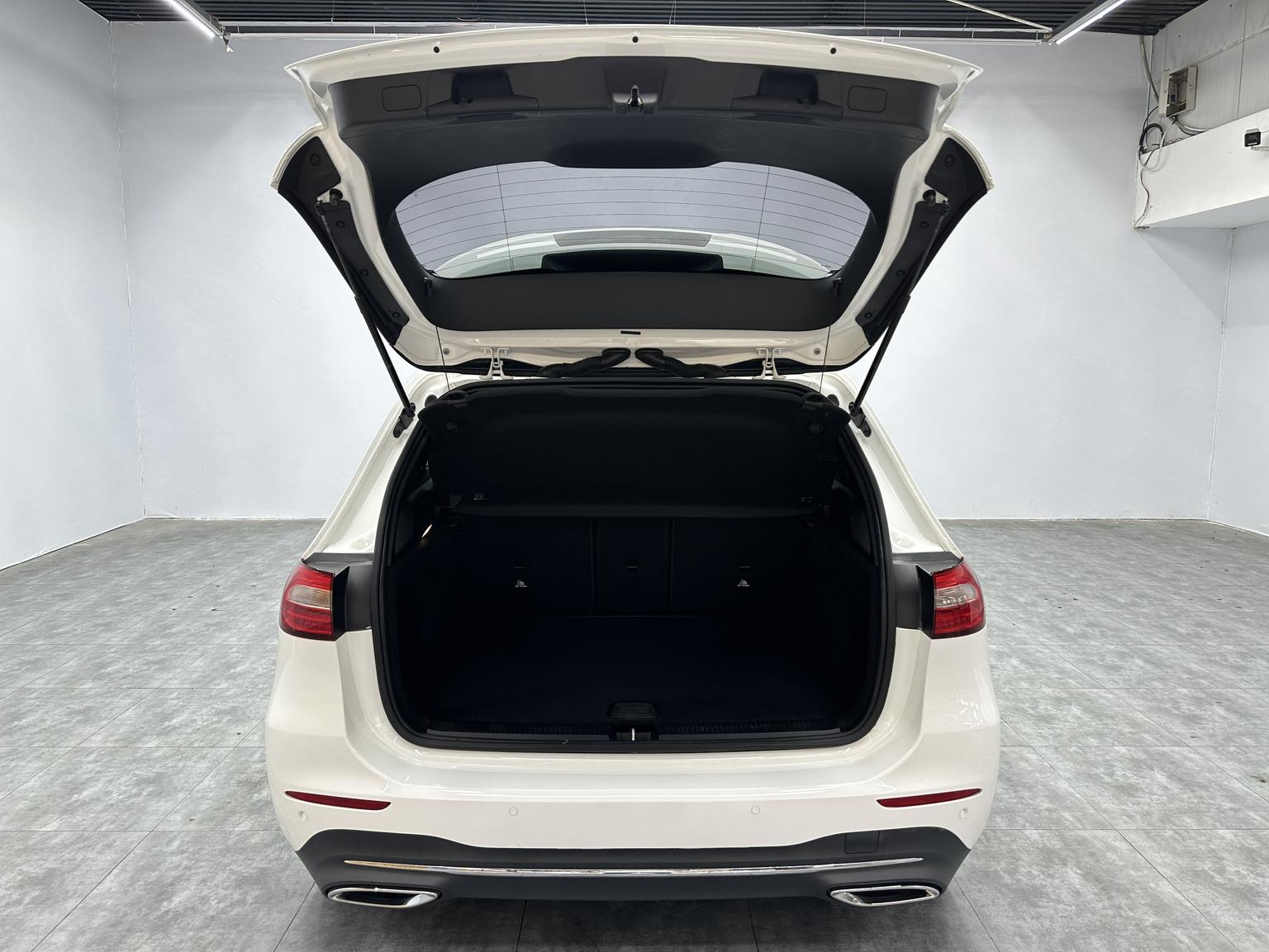 Mercedes-Benz B Class 2021 B 180 Fashion