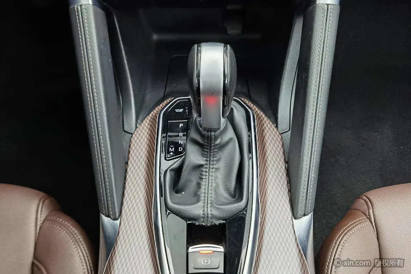 Renault 2018 2.0L 2WD 120 Anniversary