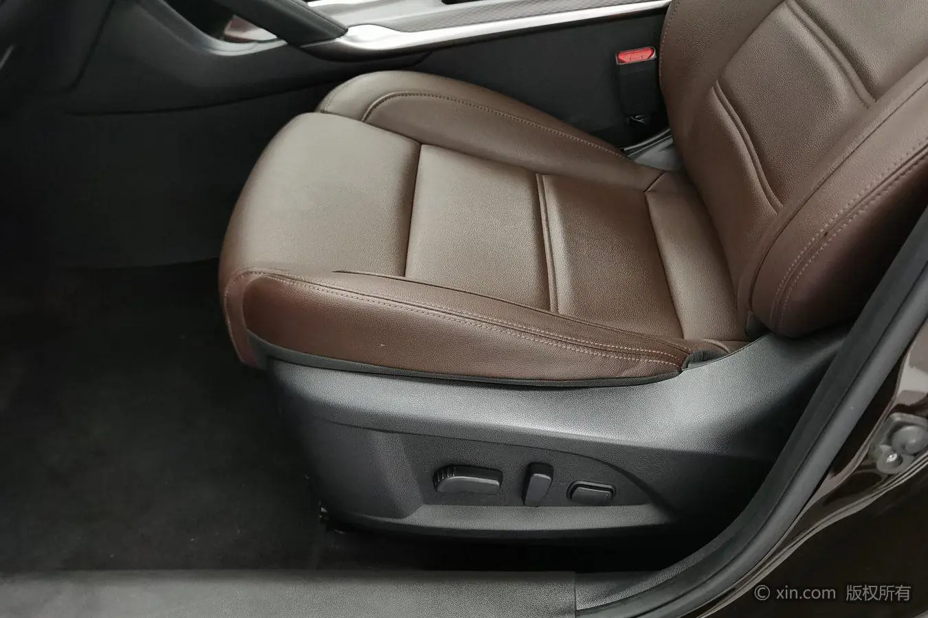 Renault 2018 2.0L 2WD 120 Anniversary