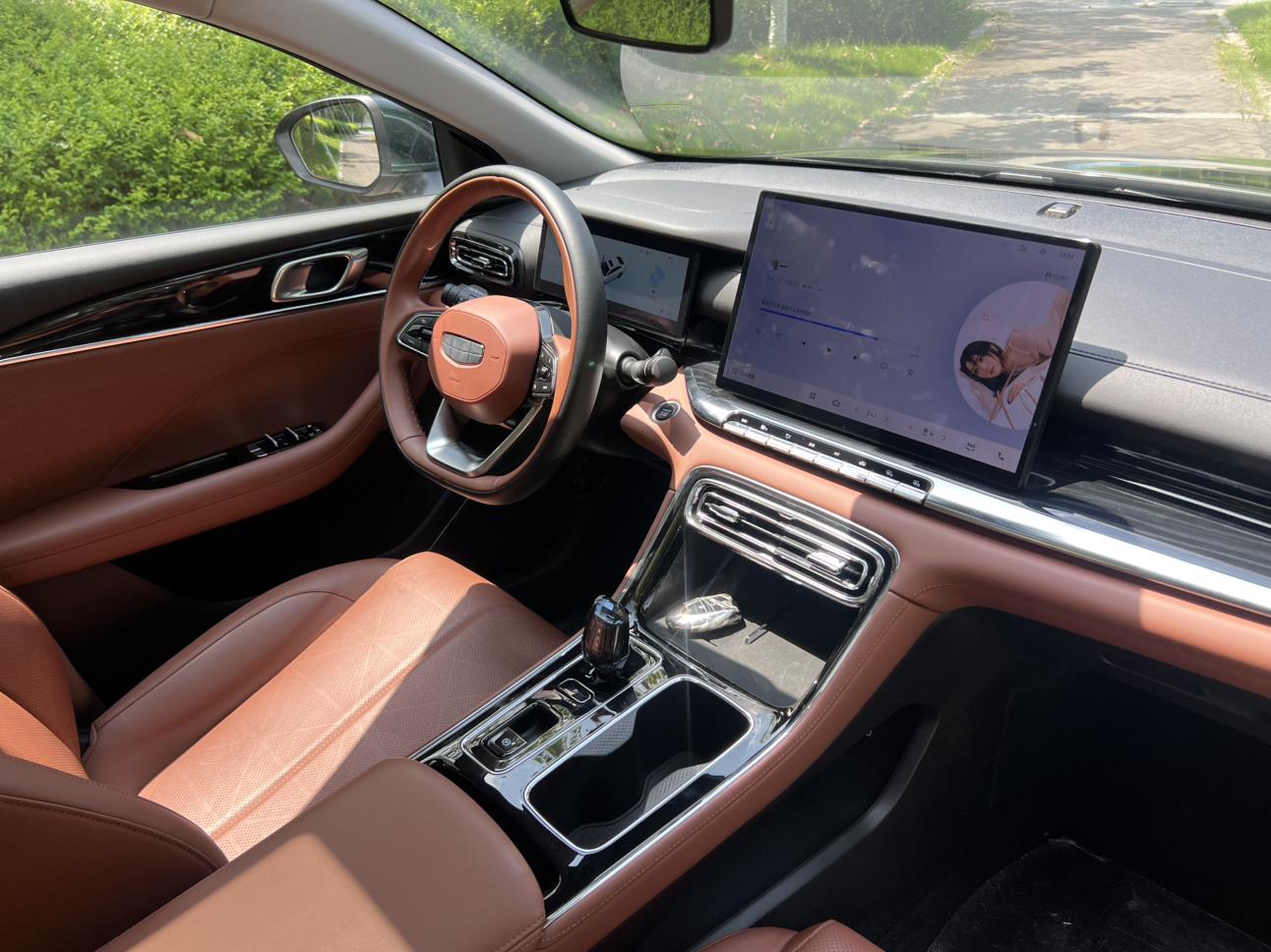 Geely Emgrand 2026 5 1.5T DCT Flagship