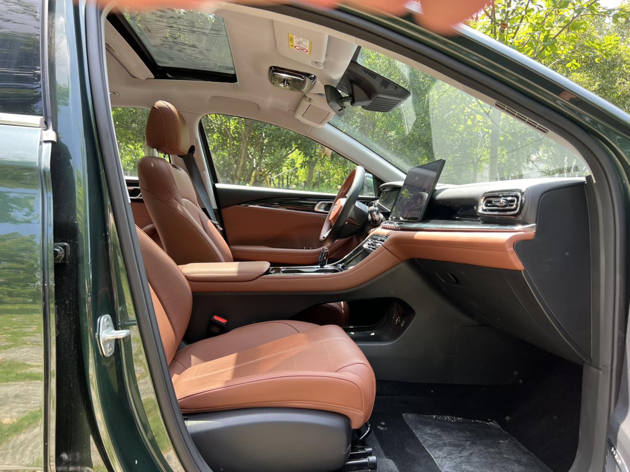Geely Emgrand 2026 5 1.5T DCT Flagship
