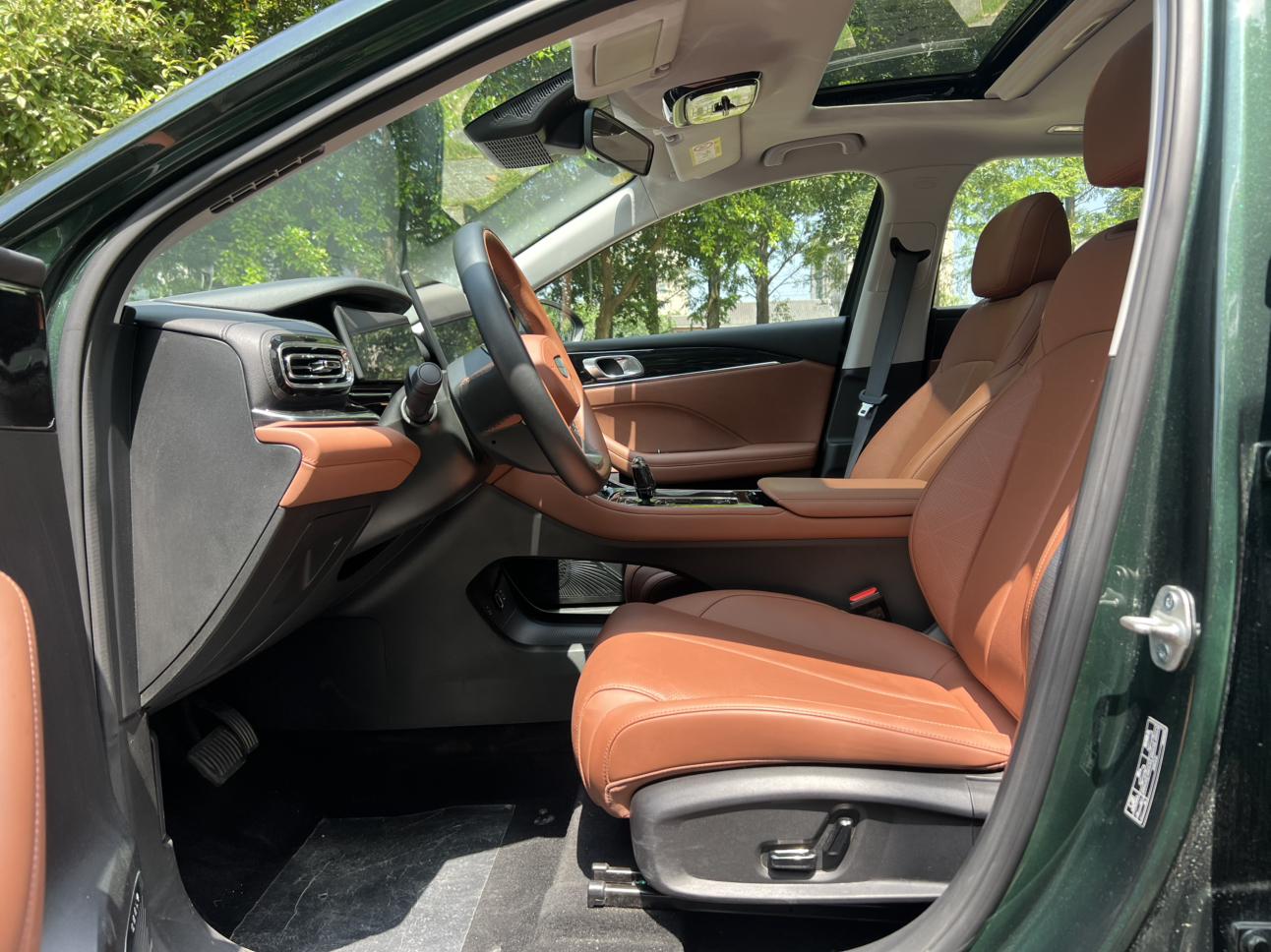 Geely Emgrand 2026 5 1.5T DCT Flagship