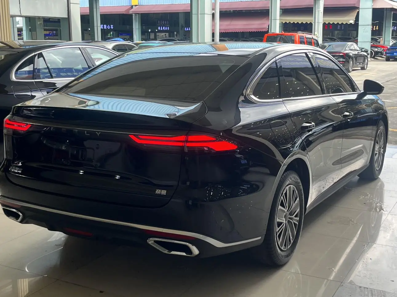 Geely Emgrand 2026 5 1.5L CVT Luxury