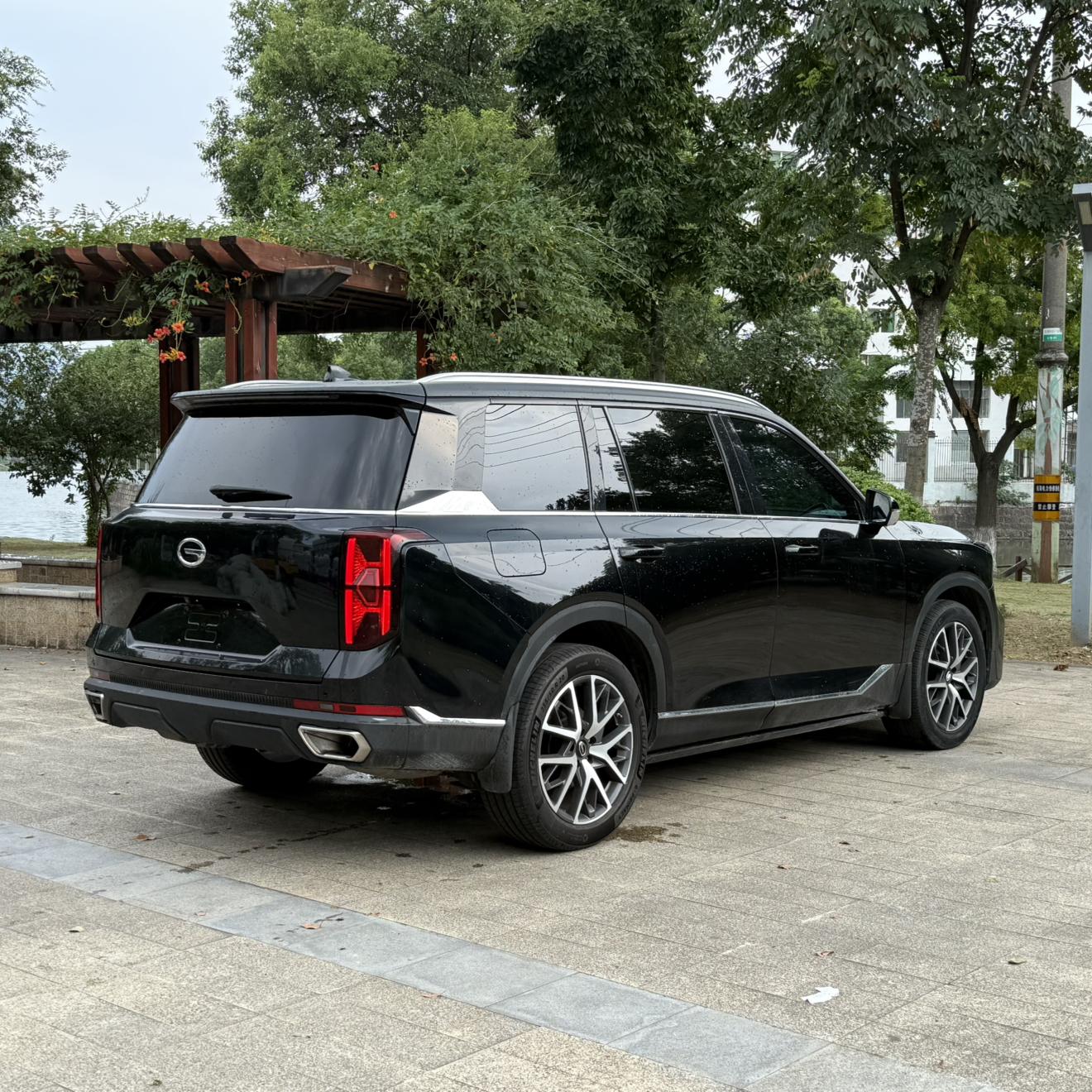 GAC Trumpchi Trumpchi GS8 2022 Series 2.0TGDI 2WD Luxury Connected 7 seat
