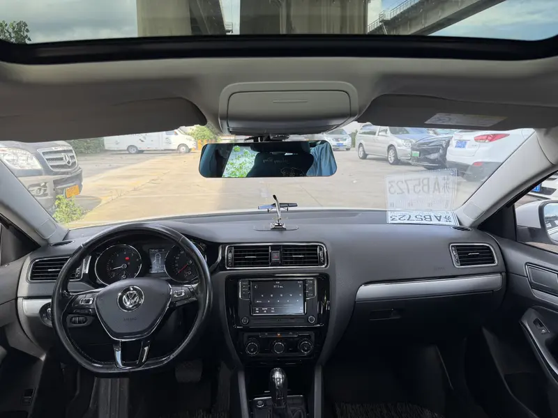 Sagitar 2018 180TSI DSG Premium Edition