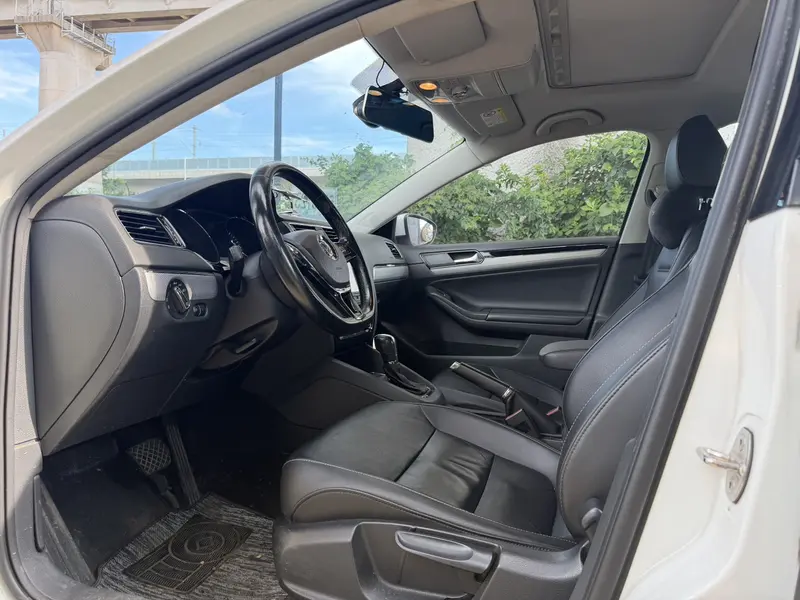 Sagitar 2018 180TSI DSG Premium Edition