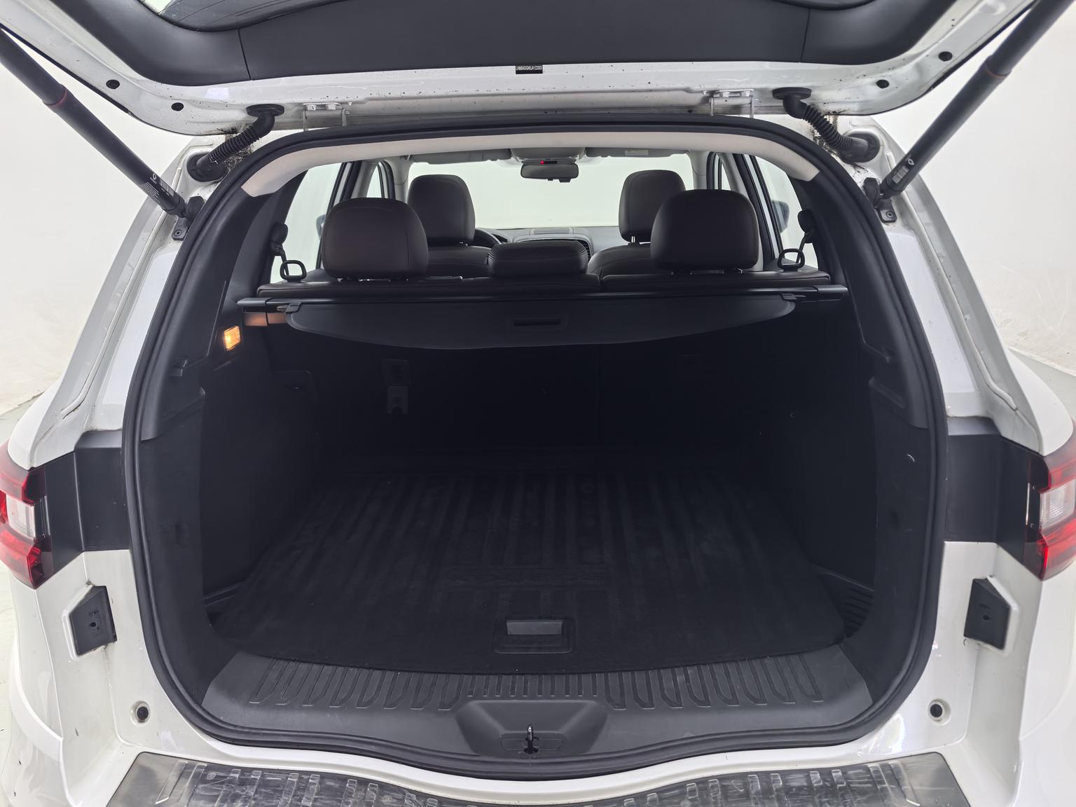 Renault 2018 2.0L 2WD 120 Anniversary