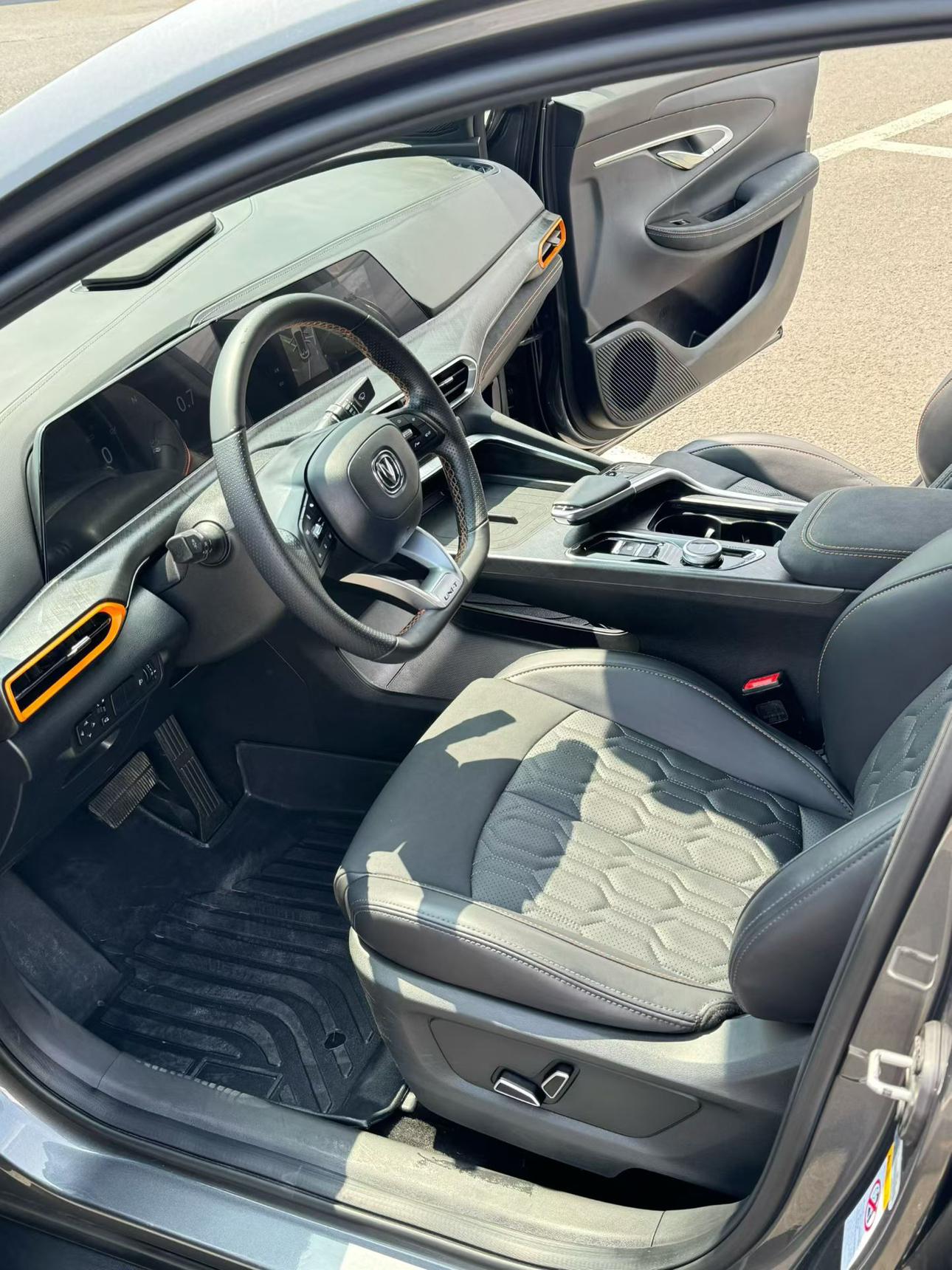 Changan UNI-T 2022 1.5T Sport Premium