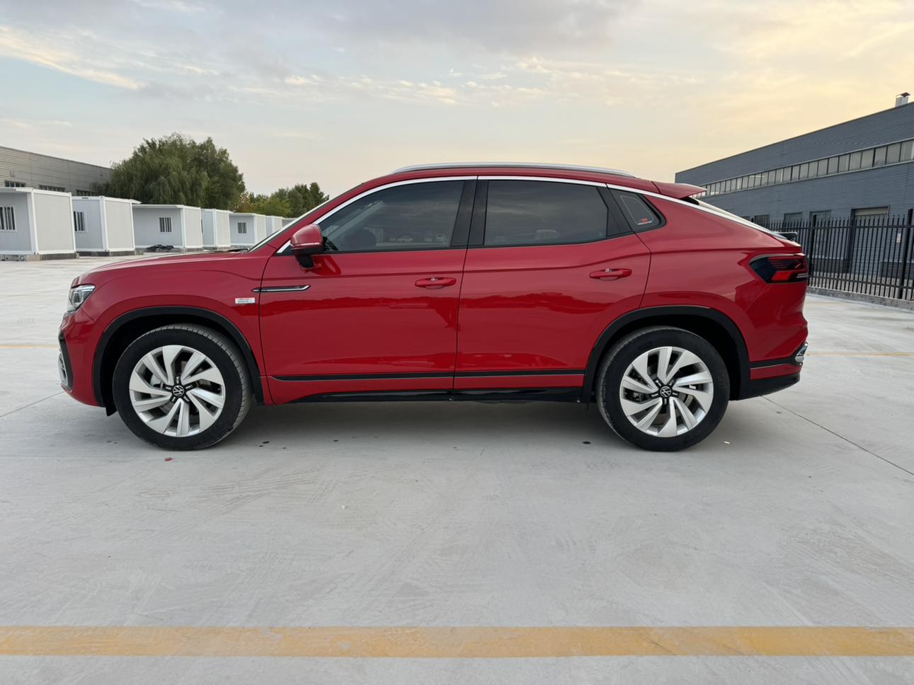 Volkswagen Tayron X 2020 330TSI 2WD Premium Smart Connected