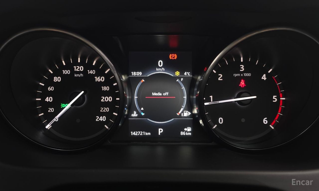 Land Rover Discovery Sports 2.0 TD4 SE (150 horsepower) 2017