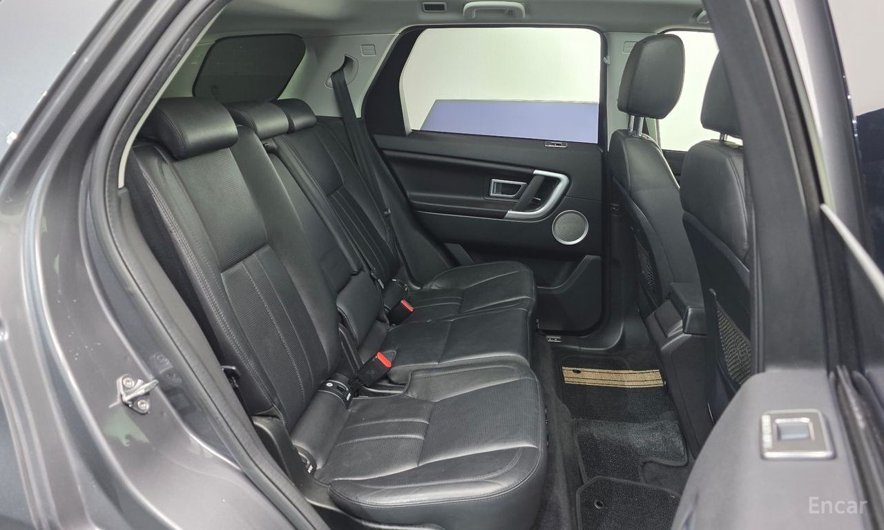 Land Rover Discovery Sports 2.0 TD4 SE (150 horsepower) 2017