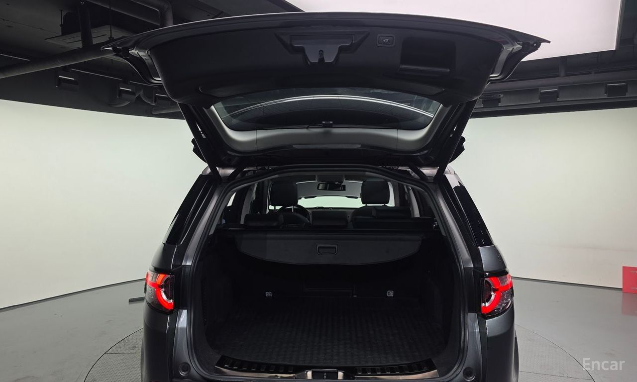 Land Rover Discovery Sports 2.0 TD4 SE (150 horsepower) 2017