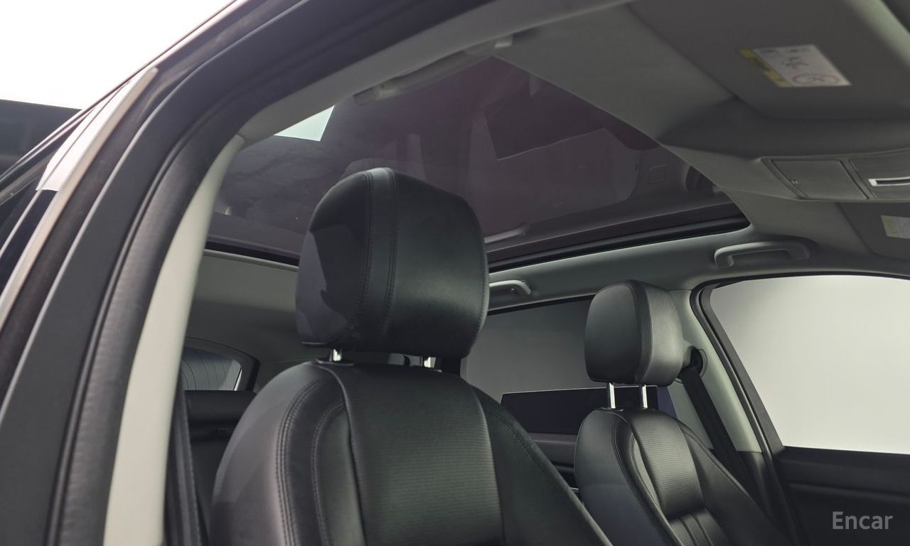 Land Rover Discovery Sports 2.0 TD4 SE (150 horsepower) 2017