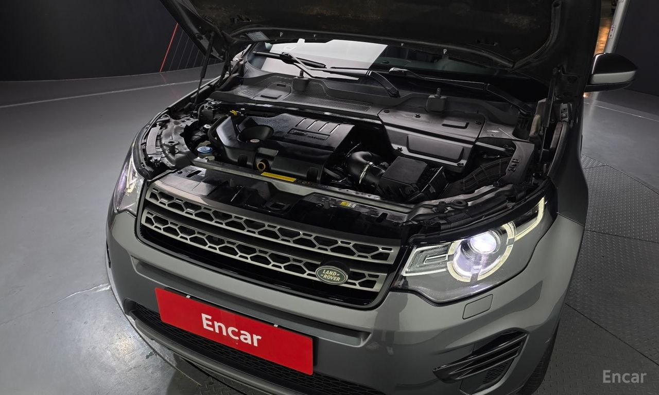 Land Rover Discovery Sports 2.0 TD4 SE (150 horsepower) 2017