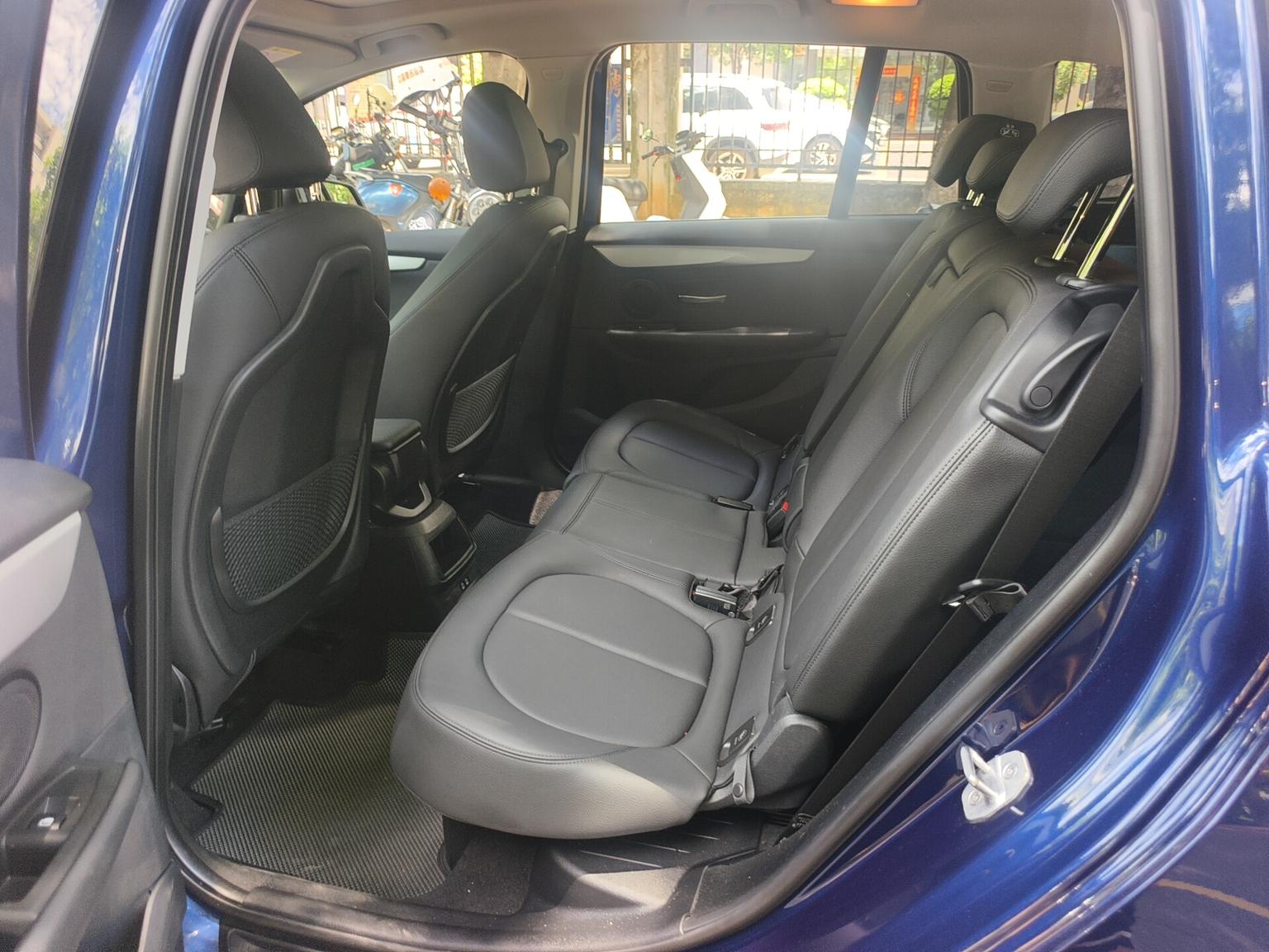 BMW 2 Series Gran Tourer 2019 220i Leading