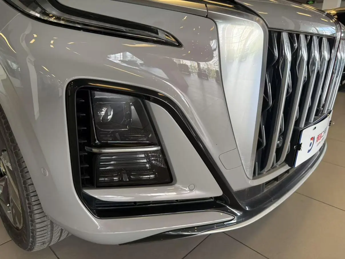 Hongqi HS3 2023 2.0T 4WD