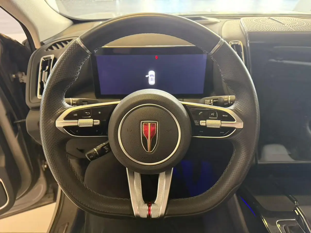 Hongqi HS3 2023 2.0T 4WD