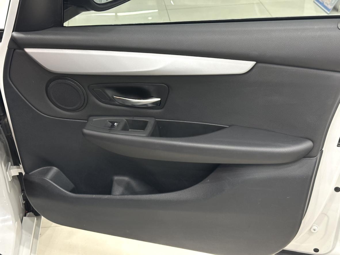 BMW 2 Series Gran Tourer 2019 220i Leading