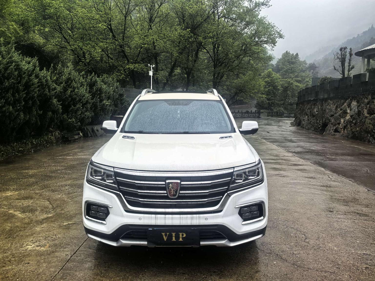 Roewe RX8 2018 30T Smart Connected 4WD Flagship
