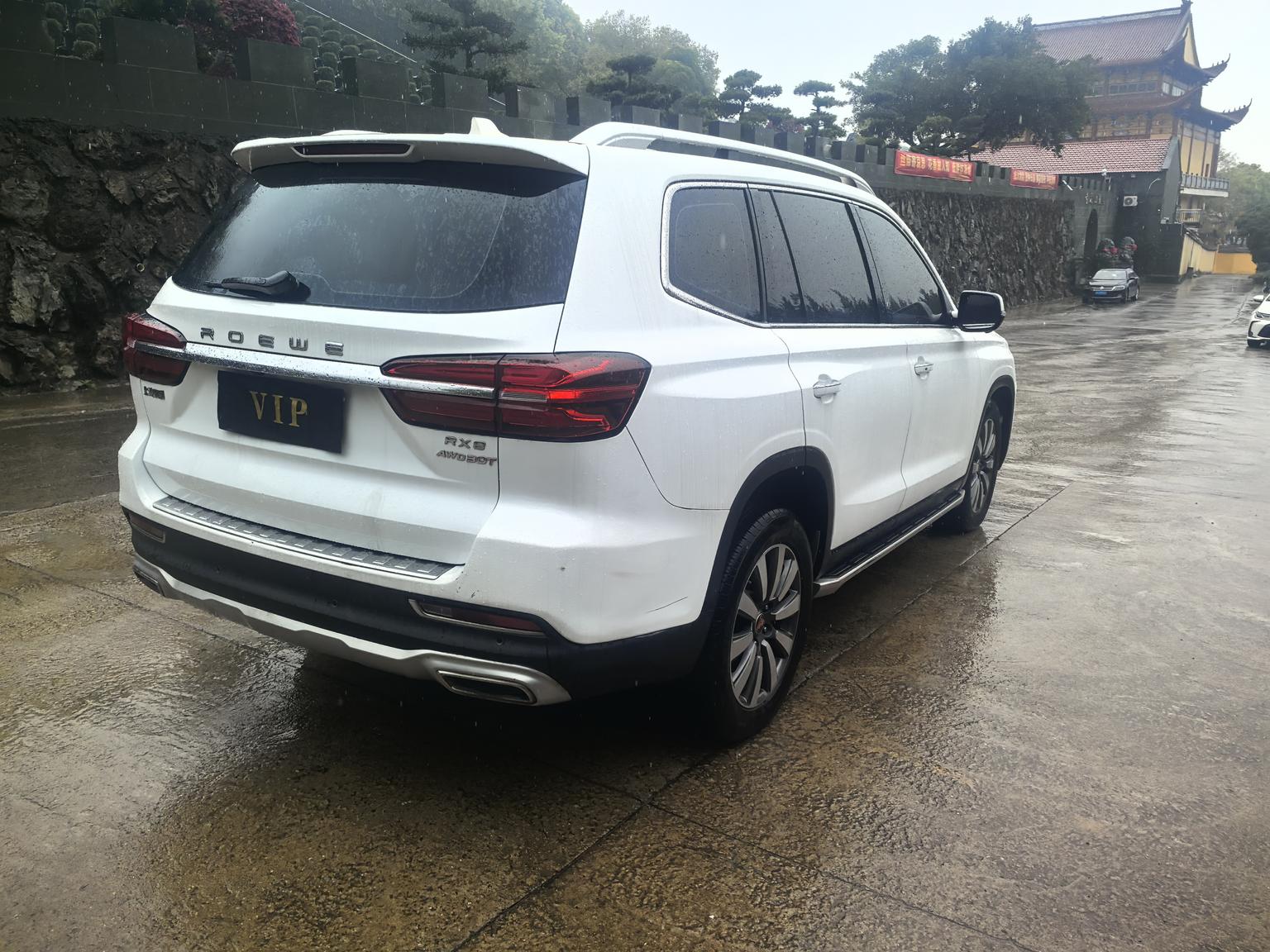 Roewe RX8 2018 30T Smart Connected 4WD Flagship