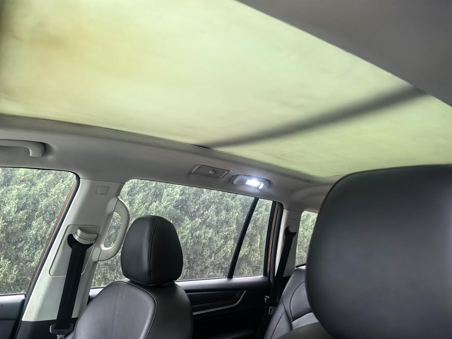 Roewe RX8 2018 30T Smart Connected 4WD Flagship