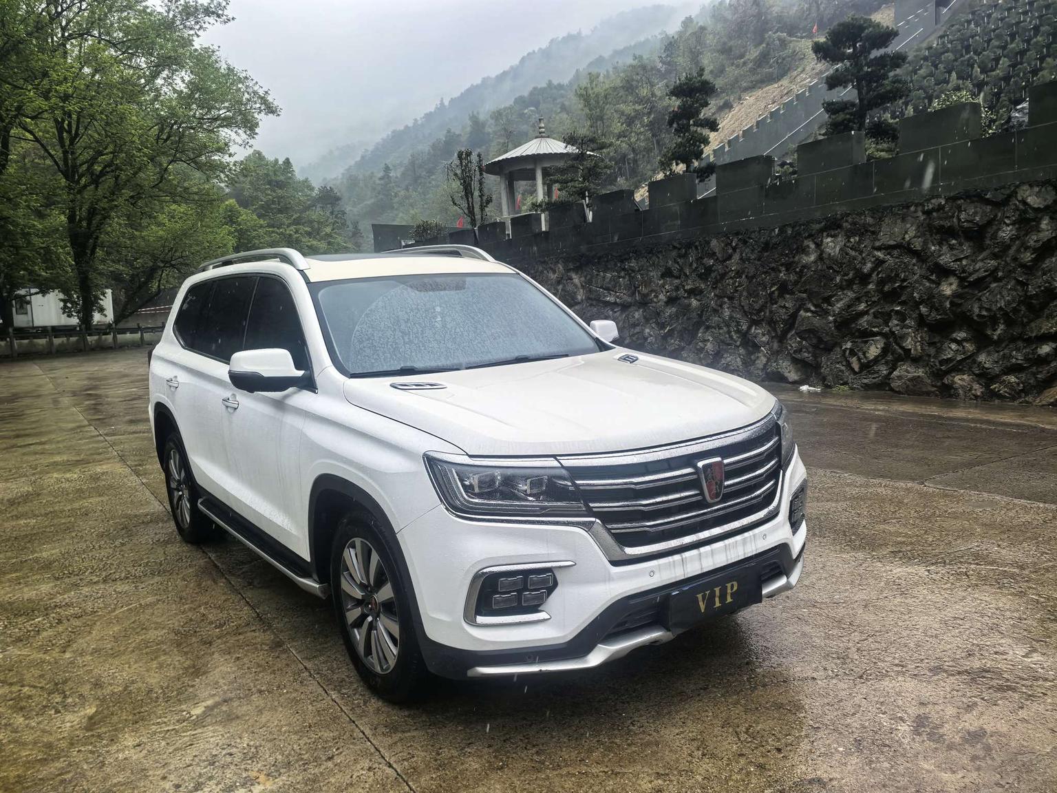 Roewe RX8 2018 30T Smart Connected 4WD Flagship