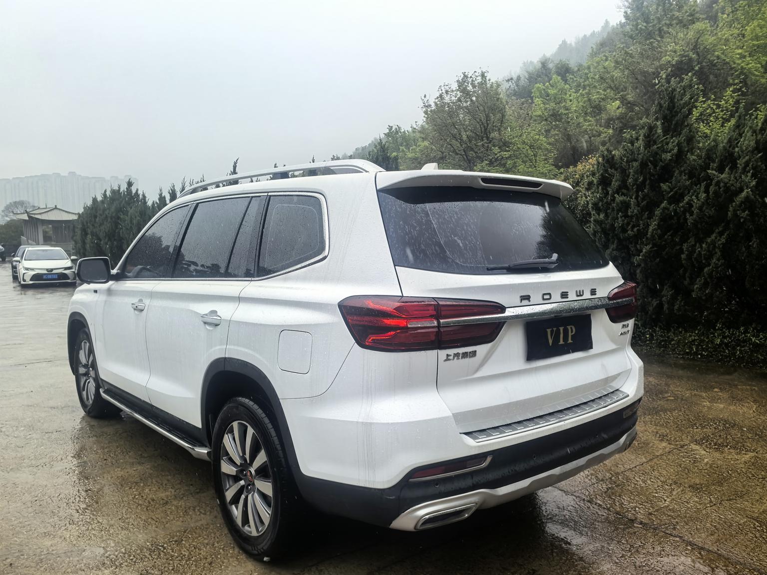 Roewe RX8 2018 30T Smart Connected 4WD Flagship