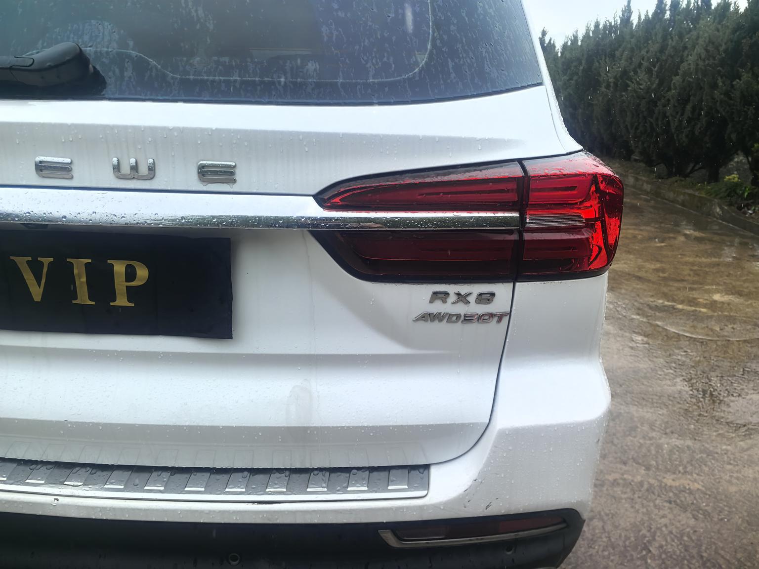 Roewe RX8 2018 30T Smart Connected 4WD Flagship