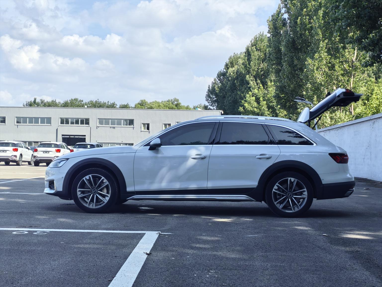 Audi A4( Import ) 2021 allroad quattro